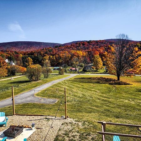 Carloover Vista: Mountain Escape Hot Springs Exterior foto