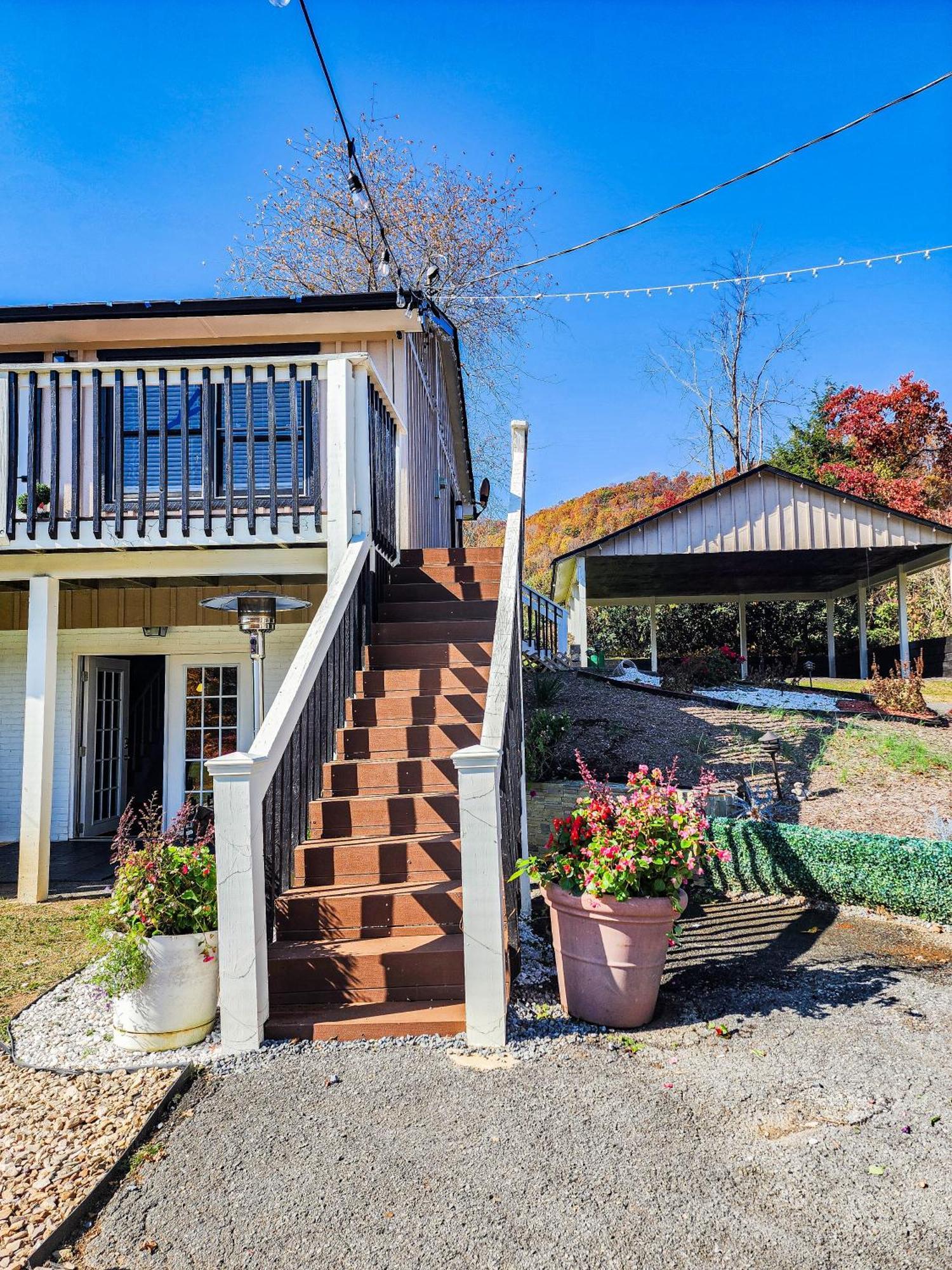 Carloover Vista: Mountain Escape Hot Springs Exterior foto